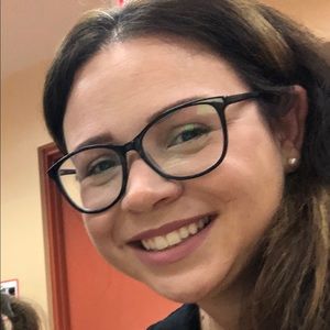 Meet your Posher, Alyssa